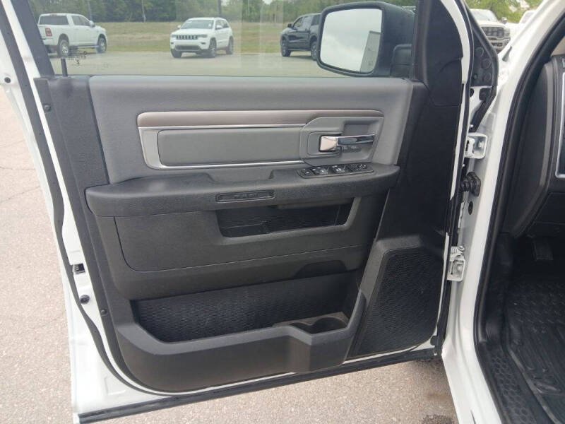 2023 RAM 1500 Classic SLT