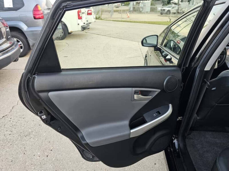 2014 Toyota Prius Five