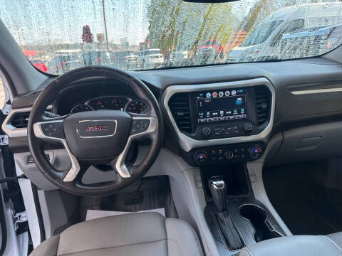 2017 GMC Acadia SLT-1