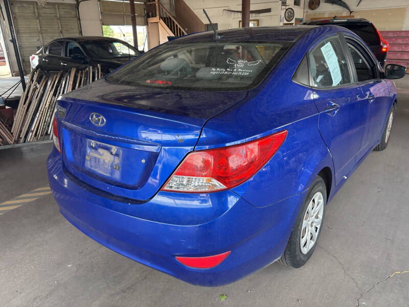 2013 Hyundai Accent GLS