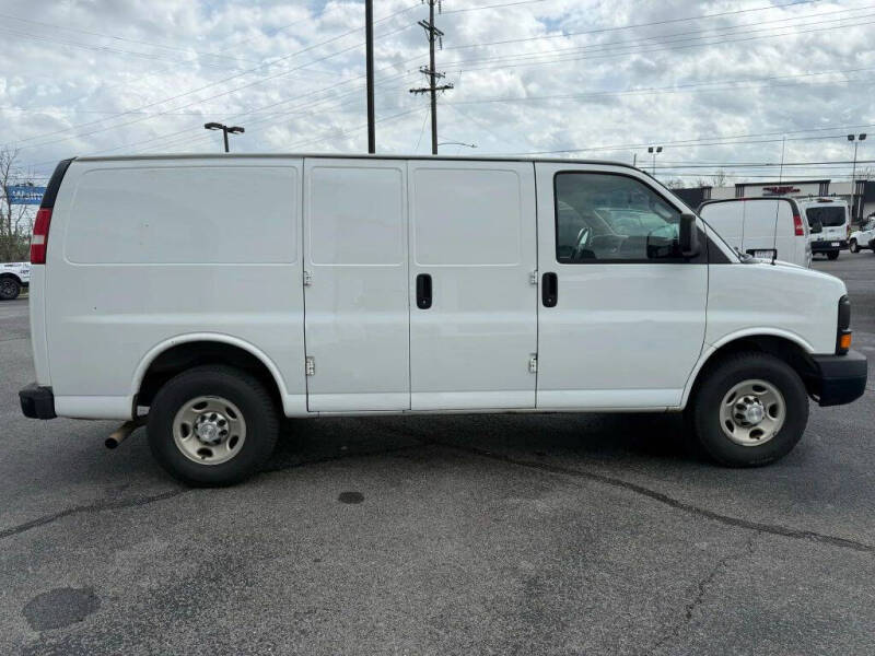 2016 Chevrolet Express 2500