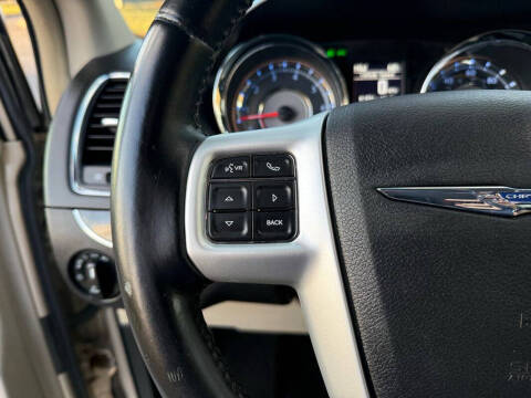 2014 Chrysler Town and Country Touring