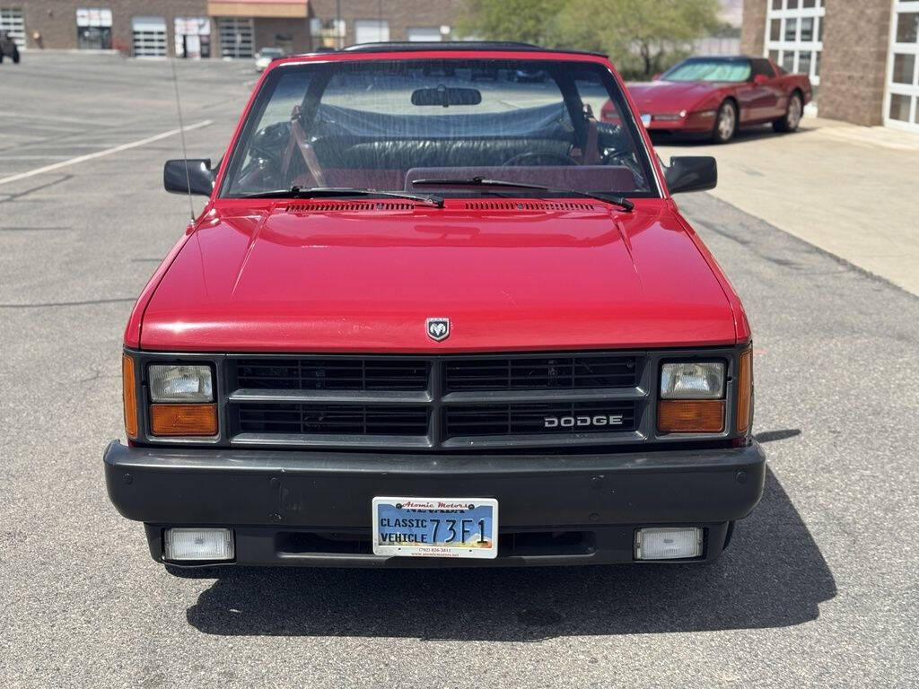 1989 Dodge Dakota 6