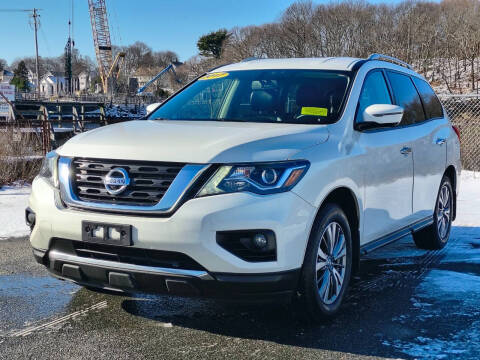 2017 Nissan Pathfinder SL