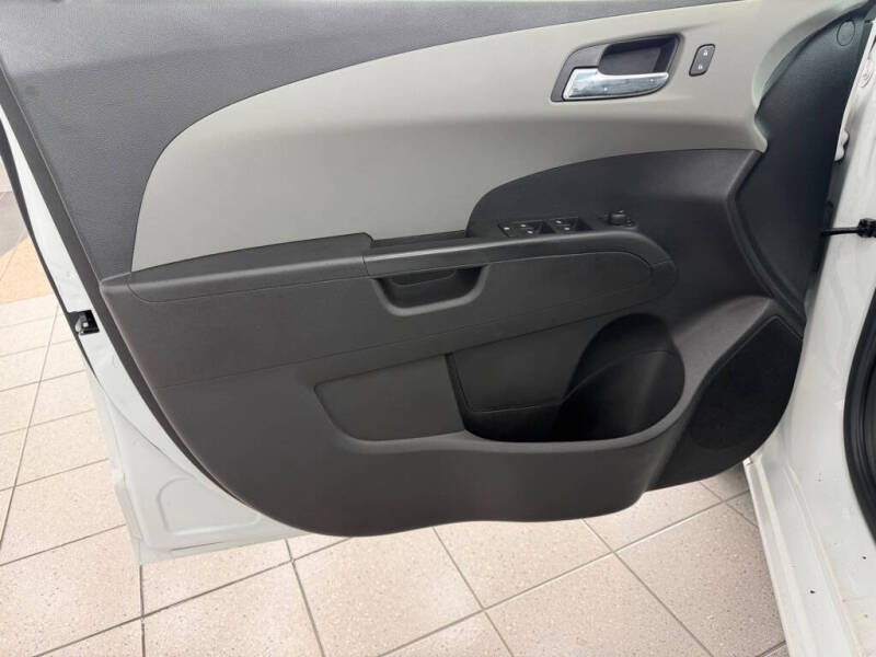 2014 Chevrolet Sonic LT Auto