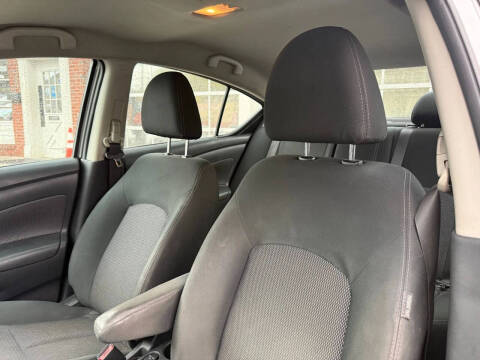 2019 Nissan Versa