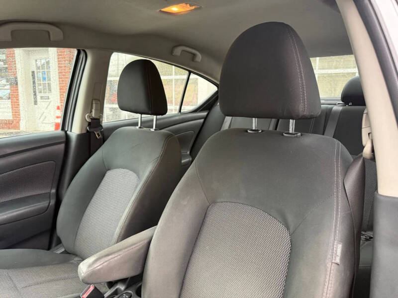 2019 Nissan Versa