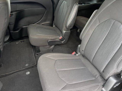 2024 Chrysler Pacifica Touring