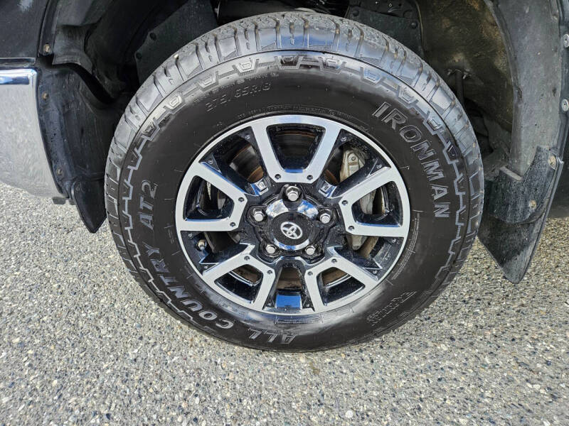 2016 Toyota Tundra SR5