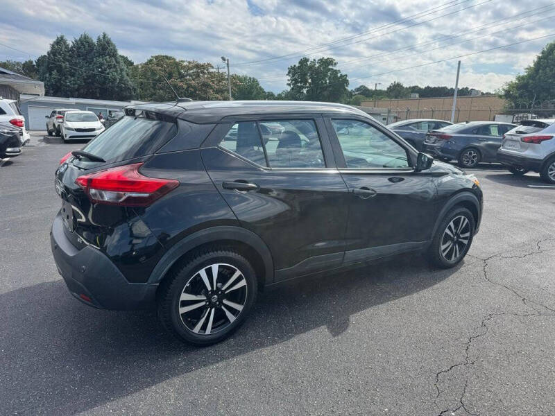2020 Nissan Kicks SV