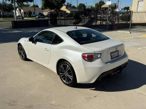 2013 Scion FR-S