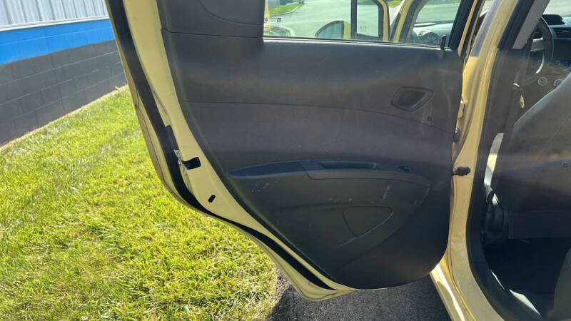 2013 Chevrolet Spark 1LT Auto