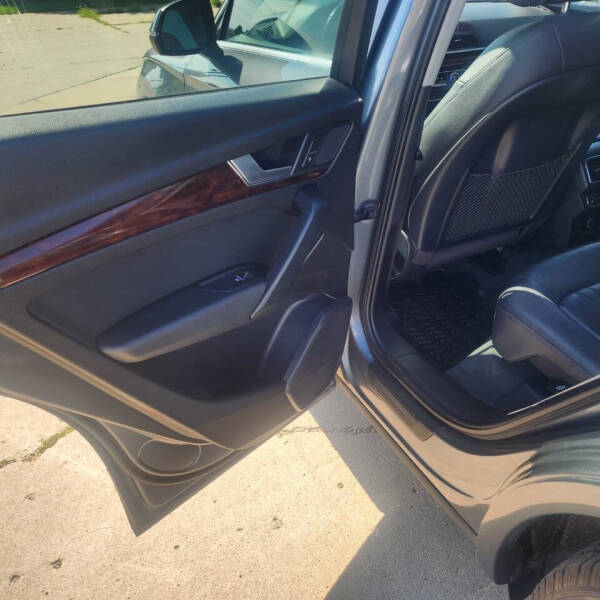 2018 Audi Q5 2.0T quattro Premium Plus