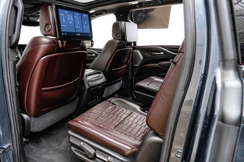 2021 Cadillac Escalade ESV Sport Platinum