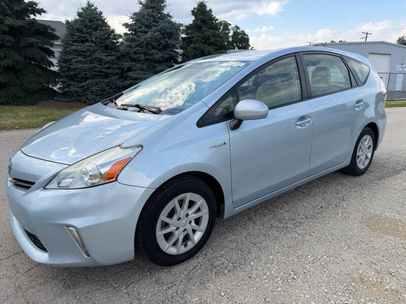 2013 Toyota Prius v Five
