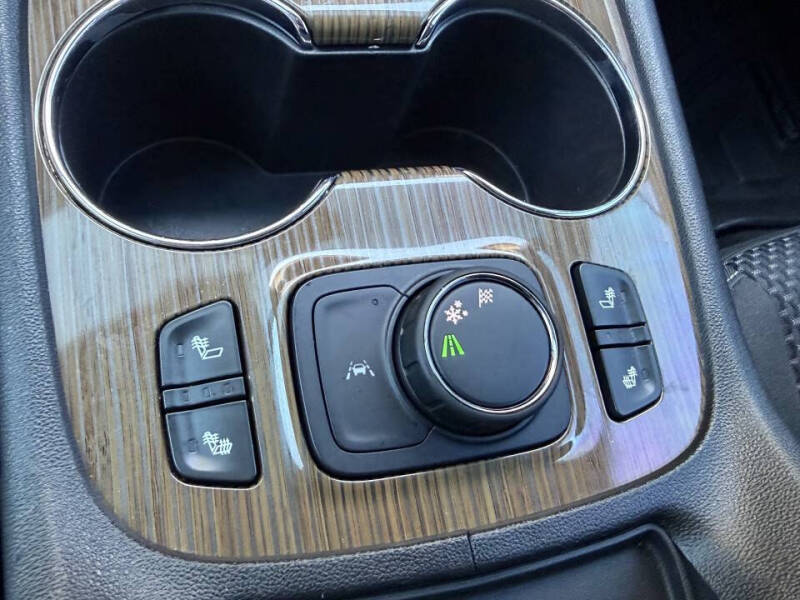 2022 GMC Acadia SLE