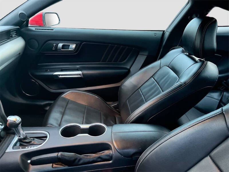 2021 Ford Mustang EcoBoost Premium