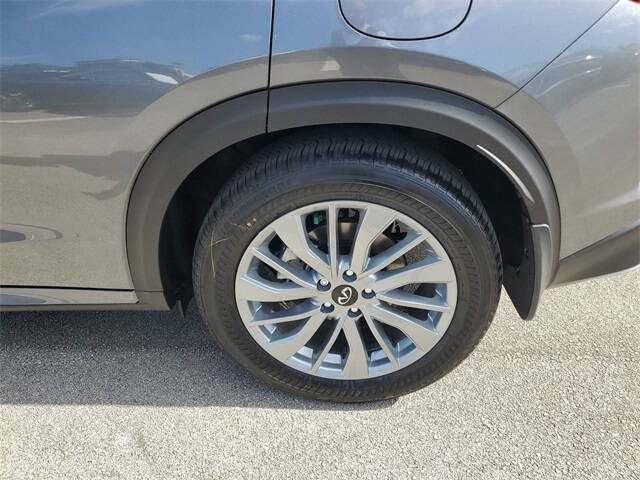 2025 Infiniti QX50 Luxe