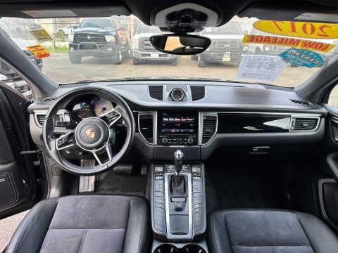 2017 Porsche Macan S