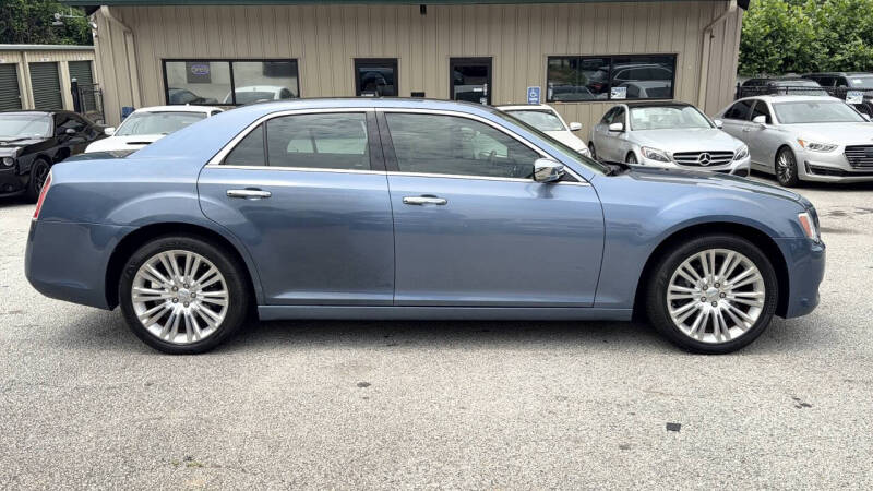 2011 Chrysler 300 C