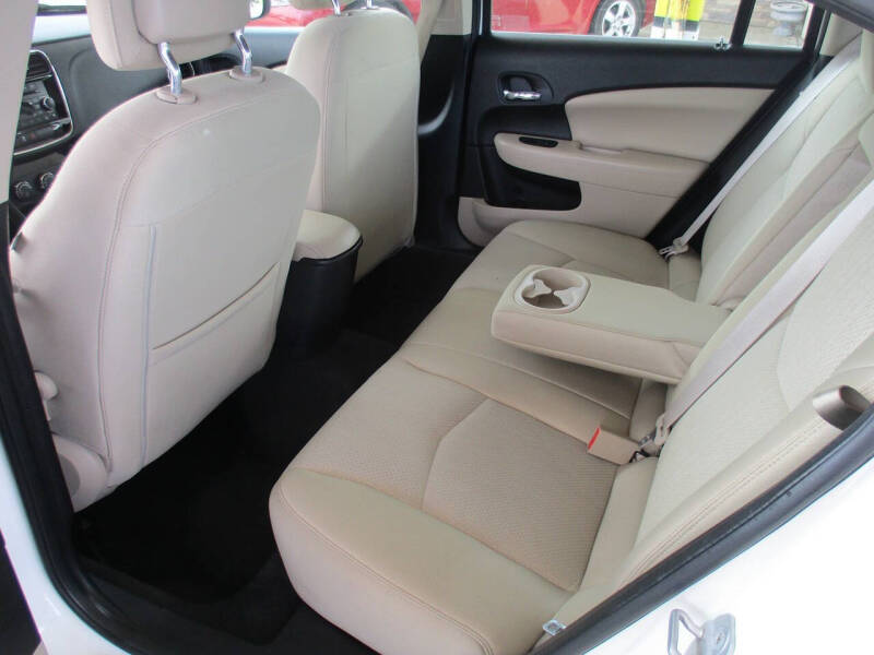 2011 Chrysler 200 Touring