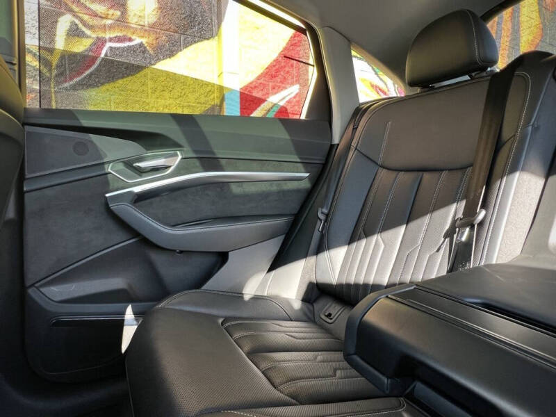 2021 Audi e-tron Sportback quattro Prestige