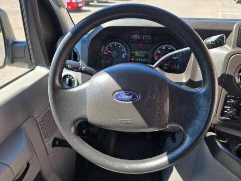 2012 Ford E-Series E-350 SD