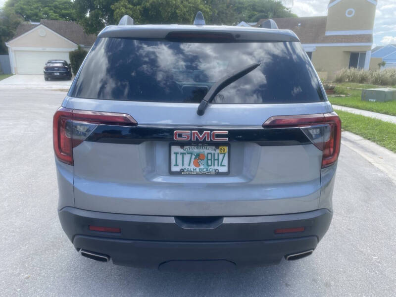 2022 GMC Acadia SLE