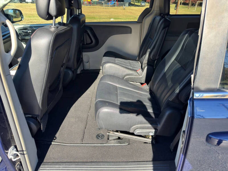 2014 Chrysler Town and Country Touring