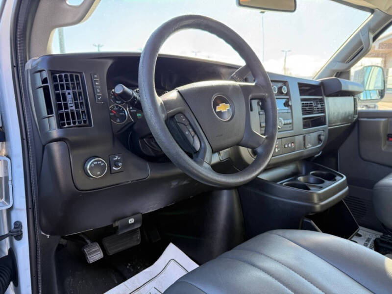 2021 Chevrolet Express 2500