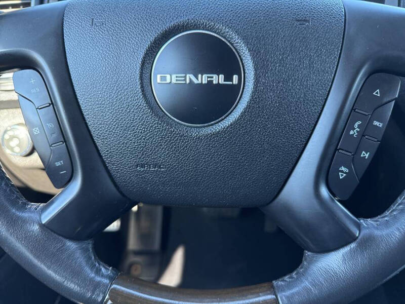 2012 GMC Acadia Denali