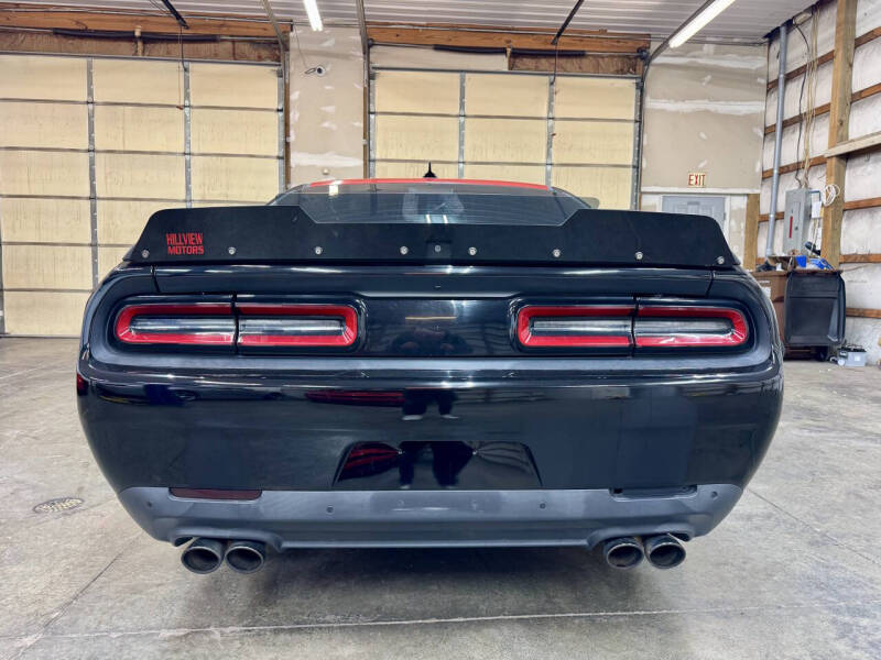 2016 Dodge Challenger 392 HEMI Scat Pack Shaker