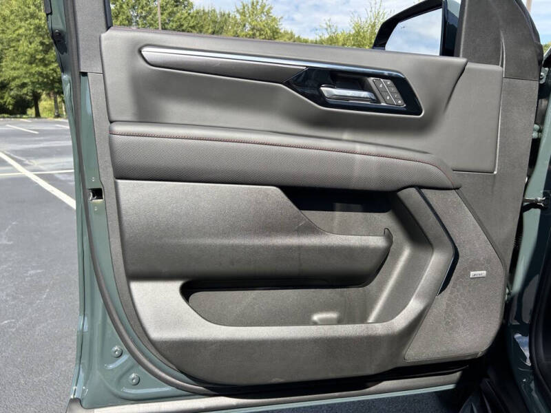 2025 Chevrolet Tahoe RST