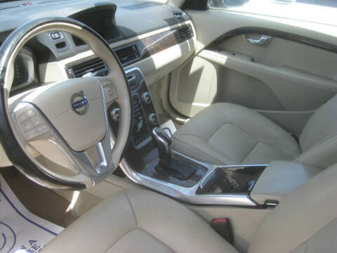 2016 Volvo XC70 T5 Platinum