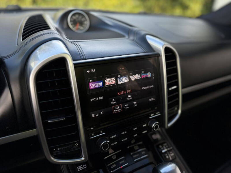 2017 Porsche Cayenne Turbo