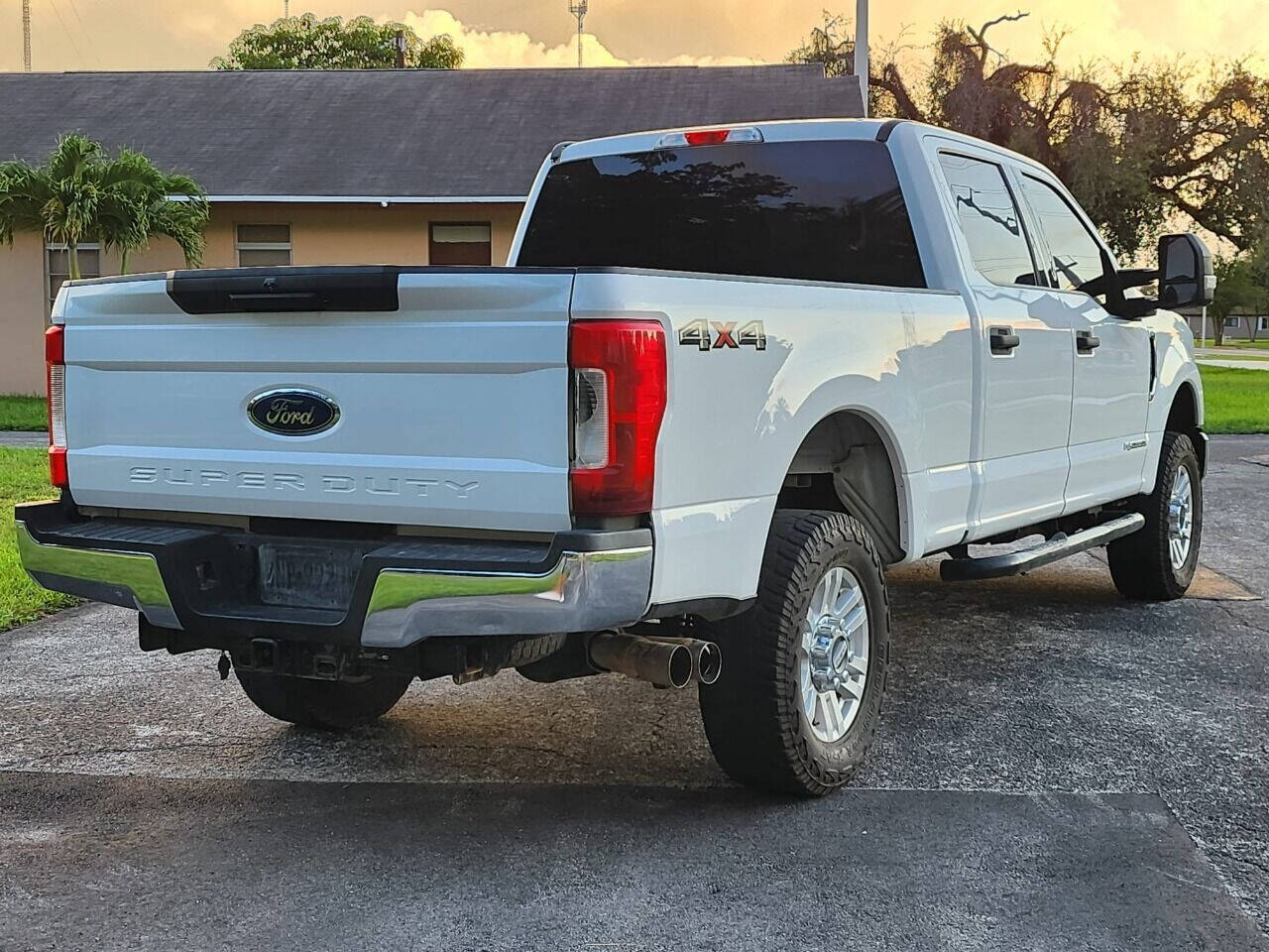 2019 Ford F-250 Pickup - $29,995