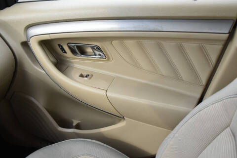 2015 Ford Taurus SEL