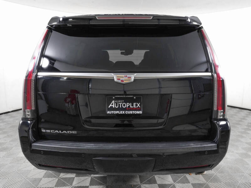 2015 Cadillac Escalade Luxury