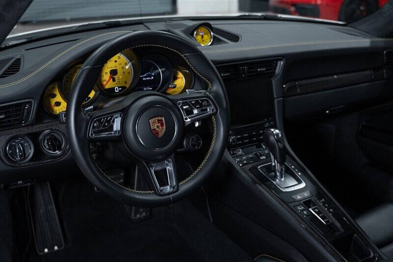 2018 Porsche 911 Turbo S