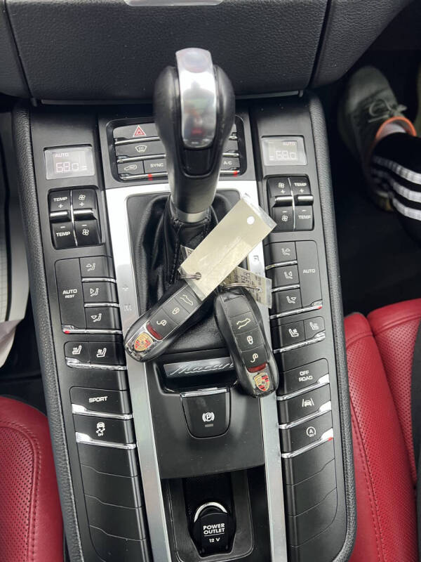 2017 Porsche Macan S