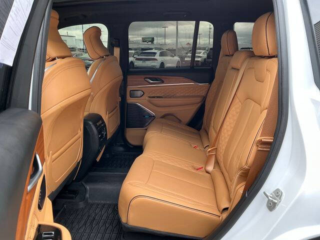 2023 Jeep Grand Cherokee Summit Reserve