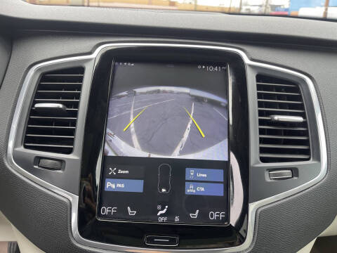 2019 Volvo XC90 T5 Momentum