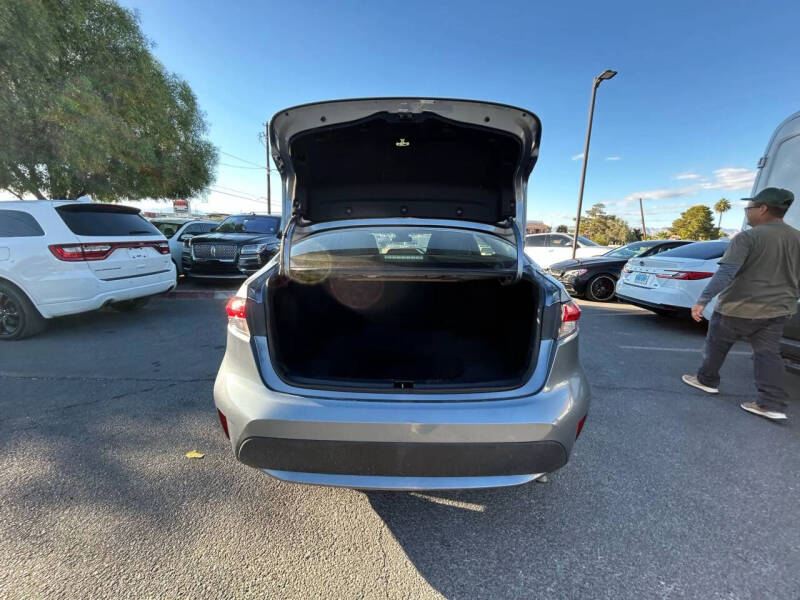 2020 Toyota Corolla LE