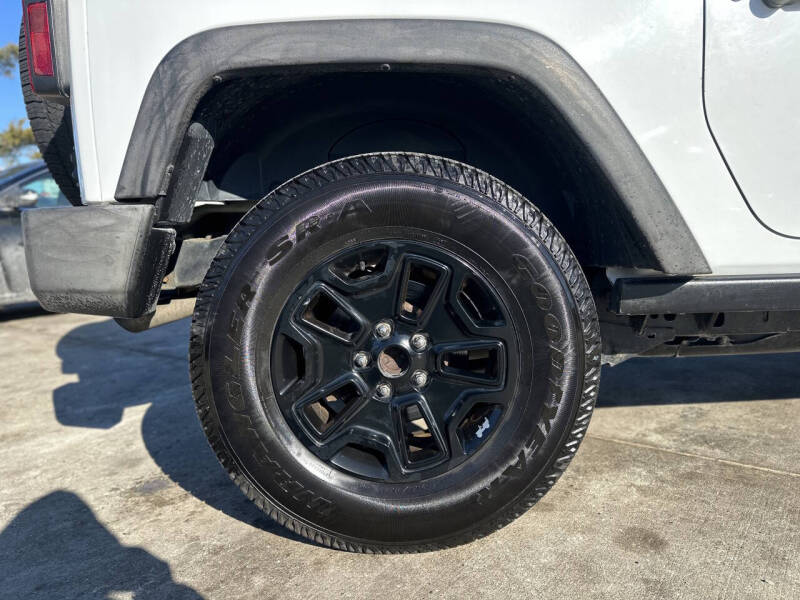 2017 Jeep Wrangler Willys Wheeler
