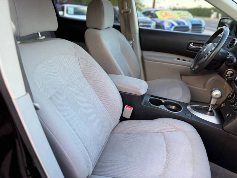 2014 Nissan Rogue Select S