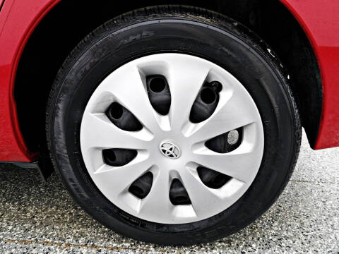 2014 Toyota Prius c Two