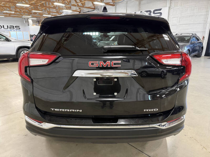2023 GMC Terrain SLT