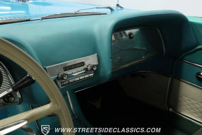 1958 Ford Thunderbird