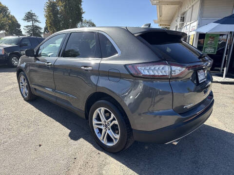 2017 Ford Edge Titanium