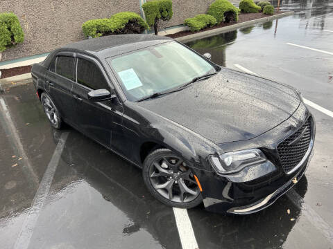 2021 Chrysler 300 Touring